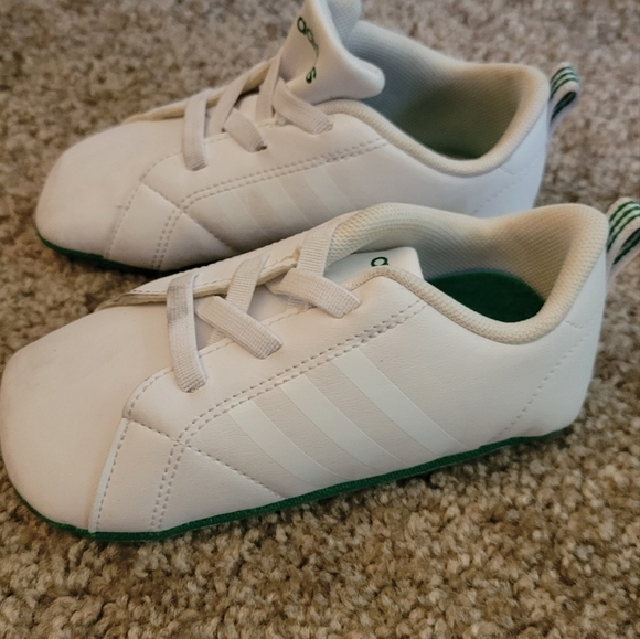 Adidas Vs Advantage Baby Crib Shoes Size 5 - Picture 1 of 6